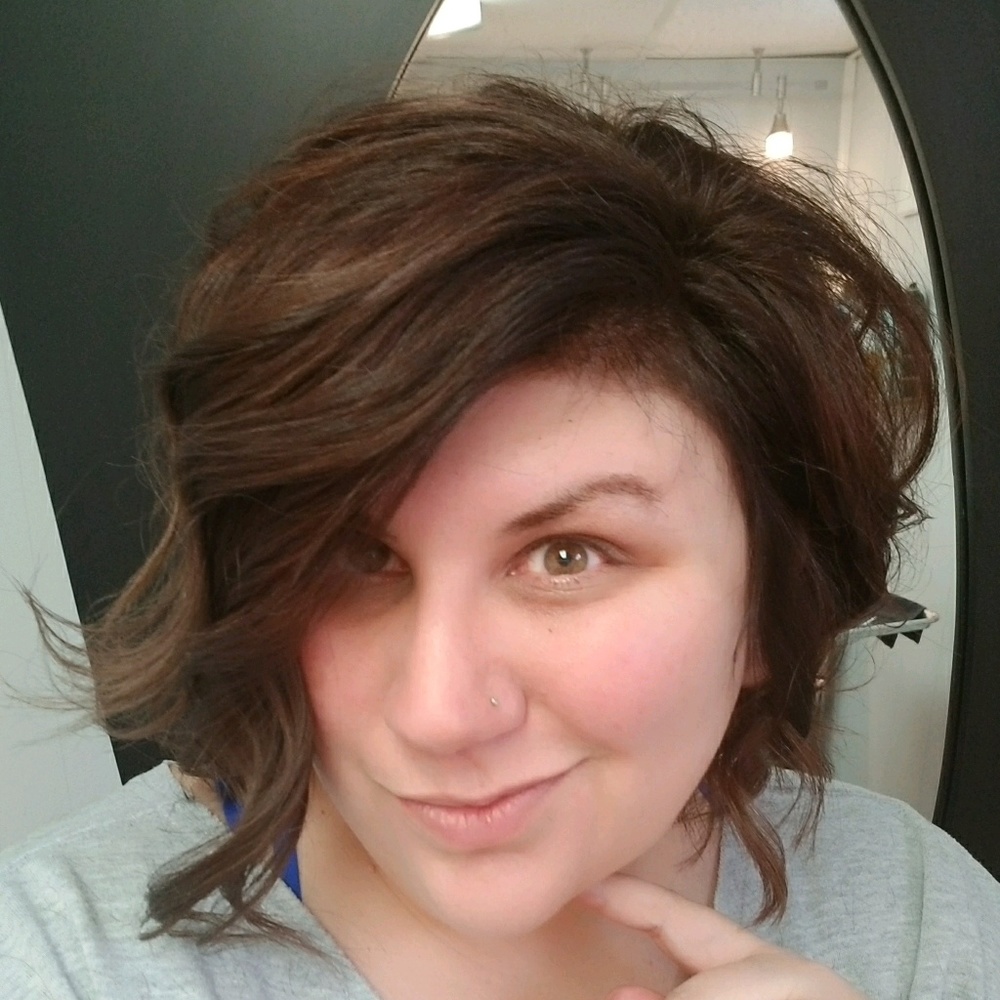 Meet your Posher, Ashley